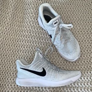 Nike LunarEpic Flyknit 2 Sneakers